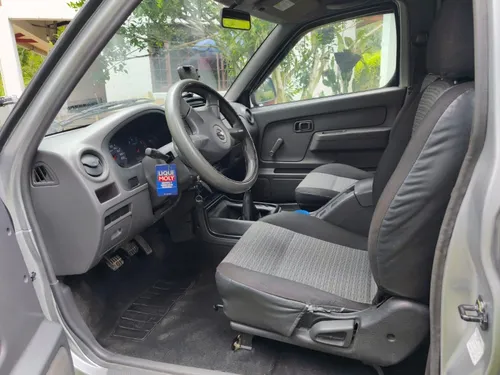 Nissan D22 Frontier 2.4 Ax D22