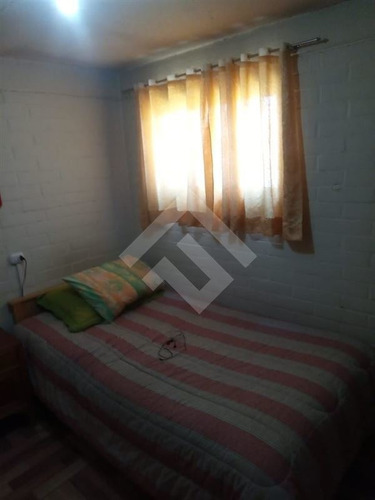 Casa En Venta De 4 Dorm. En Maipú