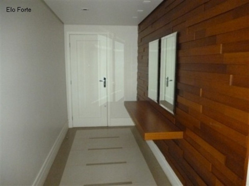 Apartamento Com 200m 3 Suítes E 4 Vagas De Garagem - Ap00708 - 3514583