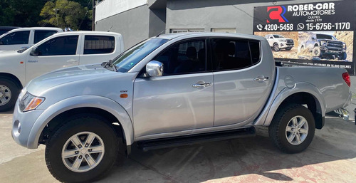 Mitsubishi L200 3.2 Cab Doble 4wd Cr 165cv Mt 2011