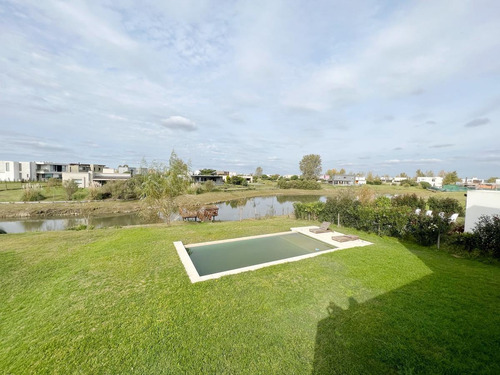 Imagen 22 de 30 de Casa En Venta Bº Norte A Laguna C/pileta