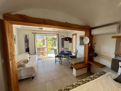 Imagen 25 de 28 de En Venta - Hermoso Complejo De 4 Apartamentos Con Piscina En Punta Del Diablo
