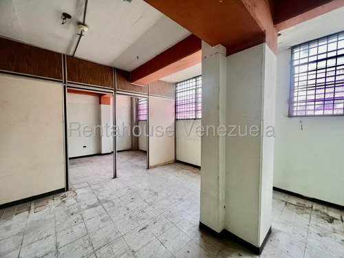 Increible Edificio En La Urbina Yb 25-18583
