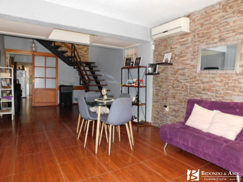 Bidondo Vende Casa En Padrón Único 5 Dormitorios Y 2 Baños Con Garaje En Sayago