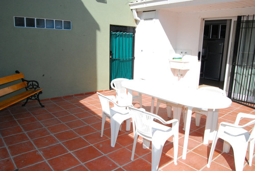 Imagen 10 de 12 de Casa En La Perla Muy Bien Ubicada