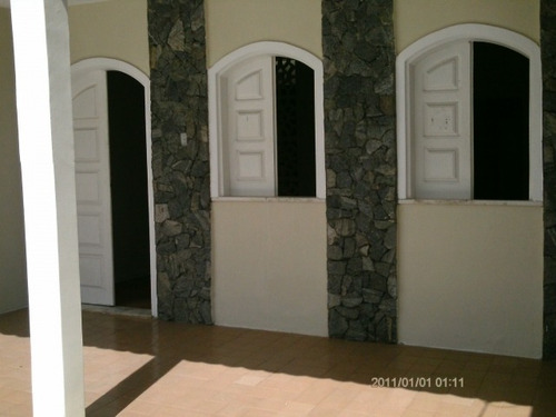 Imagem 2 de 21 de Casa 4 Quartos Aracaju - Se - Farolandia - 0332