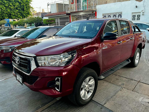 Toyota Hilux 2.7 Cabina Doble Sr Mt