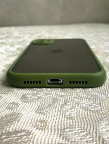 Funda Para iPhone Color Verde Militar Traslúcido