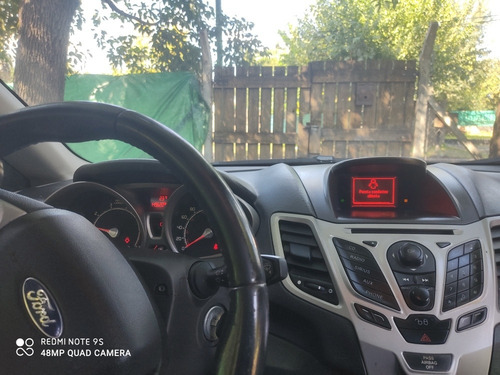 Ford Fiesta Kinetic Design 1.6 Design 120cv Titanium 2011