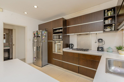 Venta Casa 5 Ambientes En Castelar Sur Con Pileta