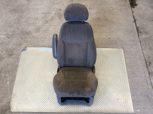 Asiento Delantero Izquierd Pt Cruiser 2.4 Std Mod 01-05 Orig