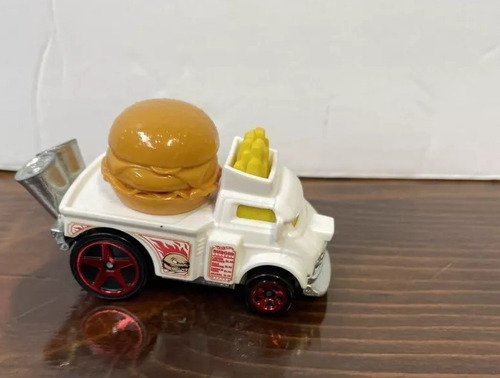 Hot Wheels Buns Of Steel (white) 2017 Fast Foodie Car