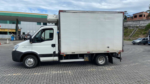 Imagem 3 de 12 de Iveco Daily 55c17 Cs