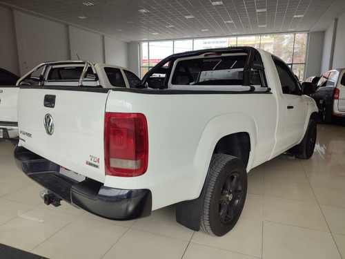 Imagen 10 de 20 de Volkswagen Amarok Cabina Simple 4x4