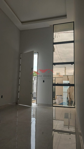Imagem 2 de 12 de Casa 3 Quartos Em Xv De Novembro - Tijucas, Sc - 483
