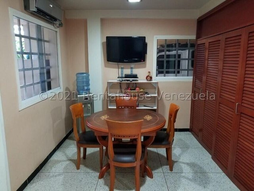 Imagen 24 de 30 de Casa En Venta En Urb. Villas Del Sol-cod. 23-4498-jgvr.