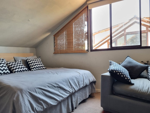 Vendo Casa Estoril 3d/2b+p.servicio Ubicación Full Conectada