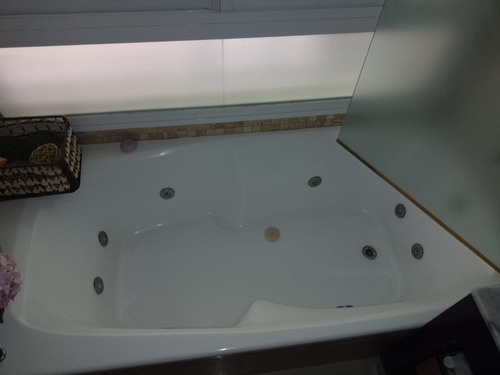 Casa En Venta De 3 Dormitorios C/ Cochera En El Lauquen