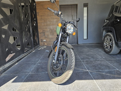 Royal Enfield Meteor 350 Verde
