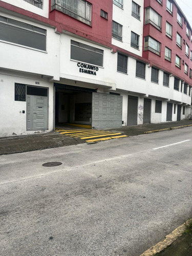 Bonita Casa De Doble Planta Dentro De Un Conjunto Residencia
