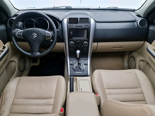 Imagem 8 de 11 de Suzuki Grand Vitara 2.0 16v 2wd (aut) (multimídia) Gasolin