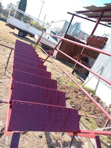 Imagen 1 de 5 de Escaleras