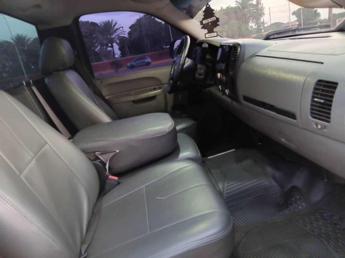 Chevrolet Silverado Automática