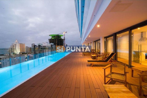 Imagen 20 de 28 de Torre De Categoría Con Piscina En Piso 16