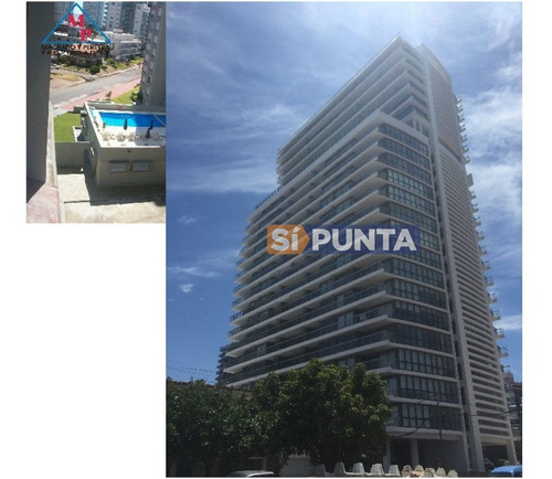 Imagen 8 de 28 de Torre De Categoría Con Piscina En Piso 16