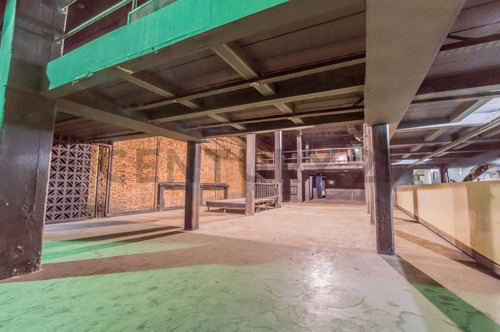 Excepcional Y Unica Propiedad Comercial En La Mejor Zona De San Telmo!!