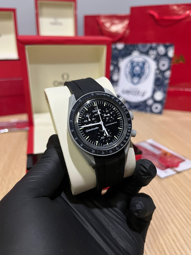 Reloj Omega X Swatch: Cronógrafo Negro De Caucho Unisex Negro Negro (Reacondicionado)