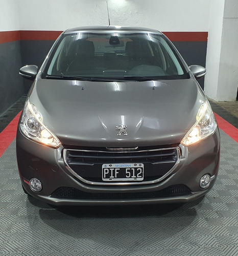Imagen 3 de 15 de Peugeot 208 2015 1.6 Feline Pack Cuir