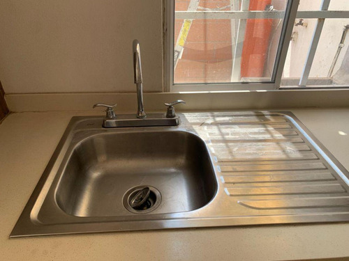 Casa En Venta En Frac. El Dorado I Leon, Gto. Cerca De Ambas Entradas, Junto A Wallmart De Via Alta