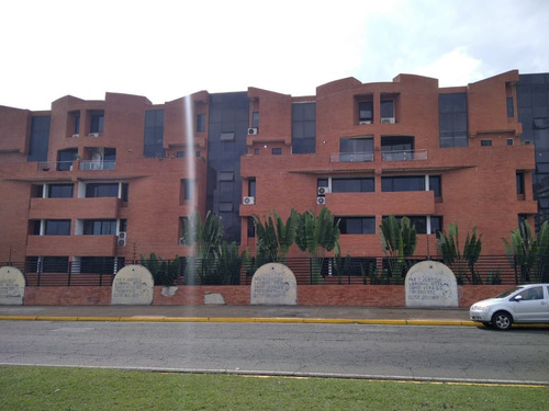 Imagen 1 de 22 de Pent-house En Venta En Urb. Arivana, Conj. Res. Kamila Suites