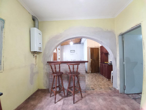 Imagen 4 de 27 de Casa 3 Dormitorios - Barrio El Carmen - Berisso-123 31 Y 32
