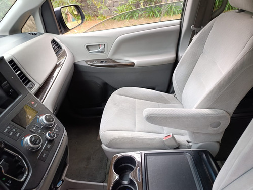 Toyota Sienna 3.5 Xle At