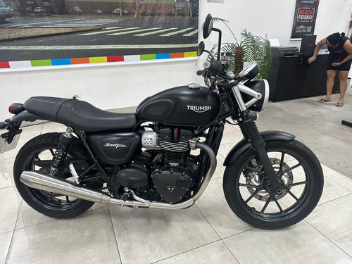 Triumph Street Twin 900 2016