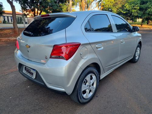 Chevrolet Onix 1.0 MPFI LT 8V FLEX 4P MANUAL