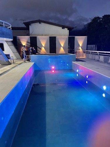 Imagen 3 de 15 de Se Vende Casa 3000m² 5h/5b/12p Cerro Verde