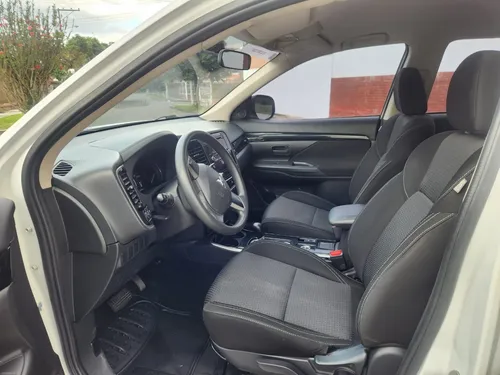 Mitsubishi Outlander 2.4 Kaiteki