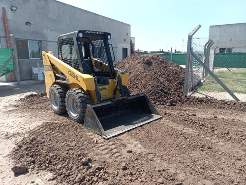 Limpieza Desmonte Platea Entoscado Zanjeo Alquiler Minipala