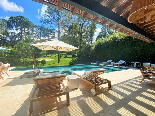 Imagen 10 de 14 de Casa En Venta En Avándaro, Valle De Bravo En El Club De Golf