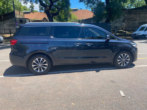 Kia Carnival 2.2 Crdi