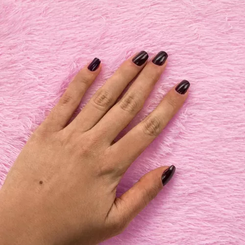 Decoração de unhas com pelúcia