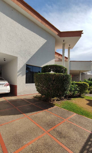Imagen 2 de 10 de Casa En Altos De Guataparo Cod:137633 Marimer 04124382769