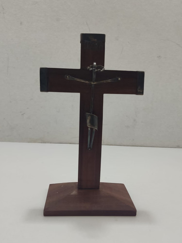 Arte Sacro Cristo, Crucifijo En Plata Cruz De Pie. 