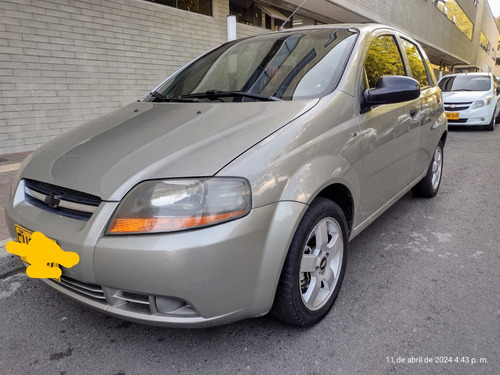 Chevrolet Aveo 1.6 Five Especial Next