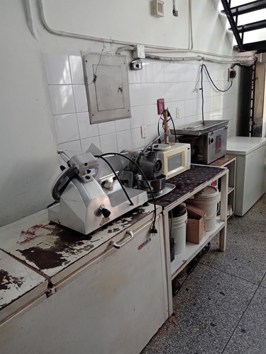 Imagen 9 de 10 de Fonde De Comercio Local Arrendado En La Avenida Bolivar Naguanagua
