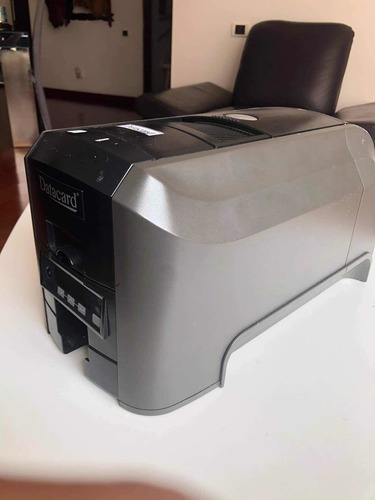 Impresora De Carnets En Pvc Color Como Nueva Datacard Cd800 (Reacondicionado)