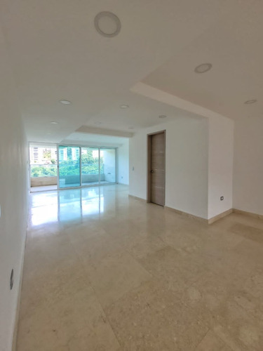 Imagen 2 de 10 de Apto En Exclusivo Edificio De 8 Aptos A Estrenar